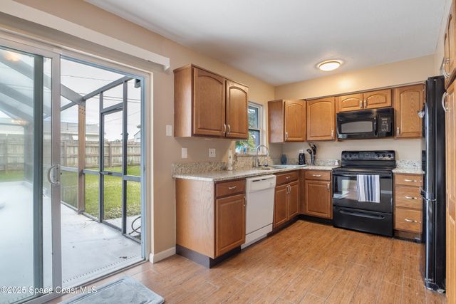 737 NE Badger Drive NE, Palm Bay, FL 32905