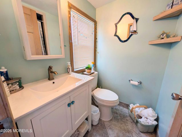 21 E Penguin Way, Lavallette, NJ 08735