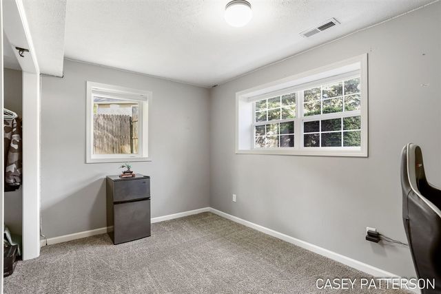 94 Elwood Court, Holland, MI 49424