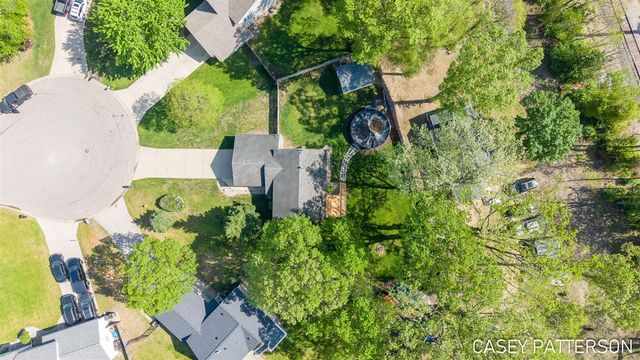 94 Elwood Court, Holland, MI 49424