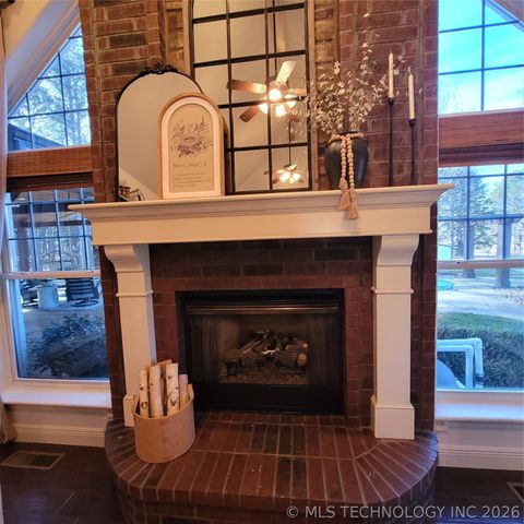 120608 S 4160 Road, Eufaula, OK 74432