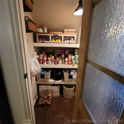 120608 S 4160 Road, Eufaula, OK 74432