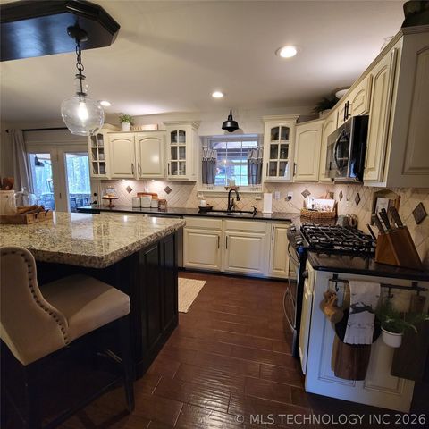 120608 S 4160 Road, Eufaula, OK 74432