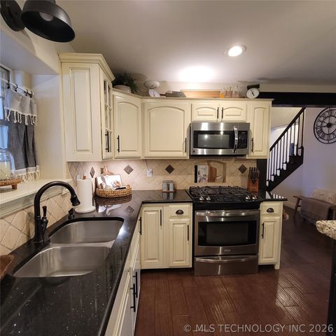 120608 S 4160 Road, Eufaula, OK 74432