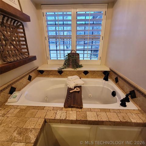 120608 S 4160 Road, Eufaula, OK 74432