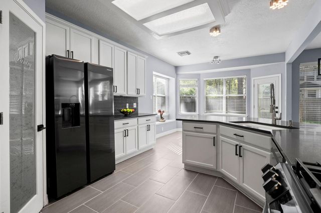 47 N Winterport Circle, The Woodlands, TX 77382