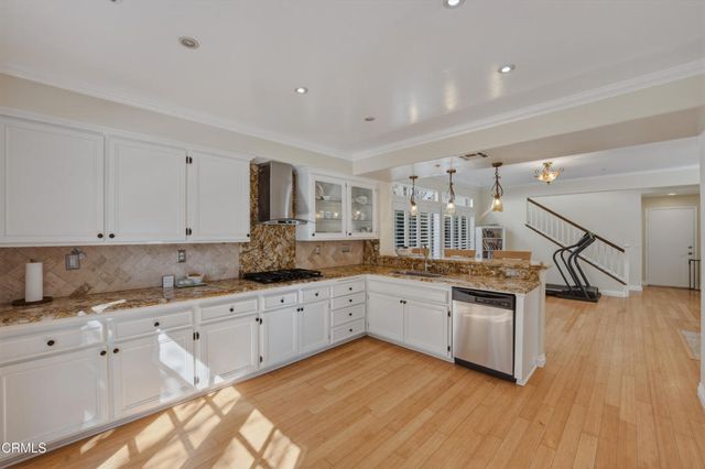 7748 Paso Robles Street, Ventura, CA 93004