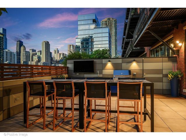333 W Hubbard Street 701, Chicago, IL 60654