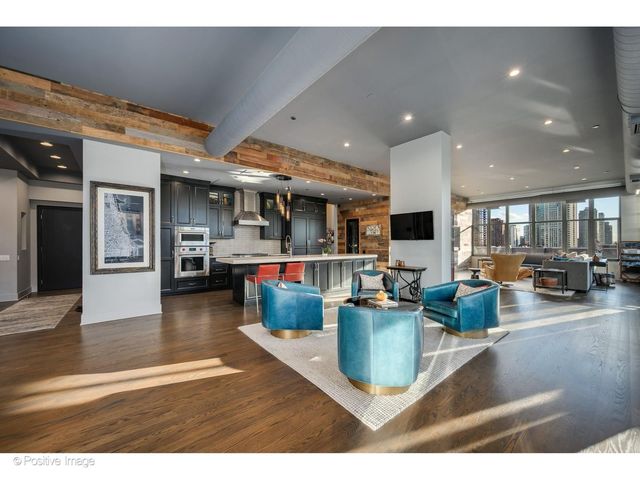 333 W Hubbard Street 701, Chicago, IL 60654