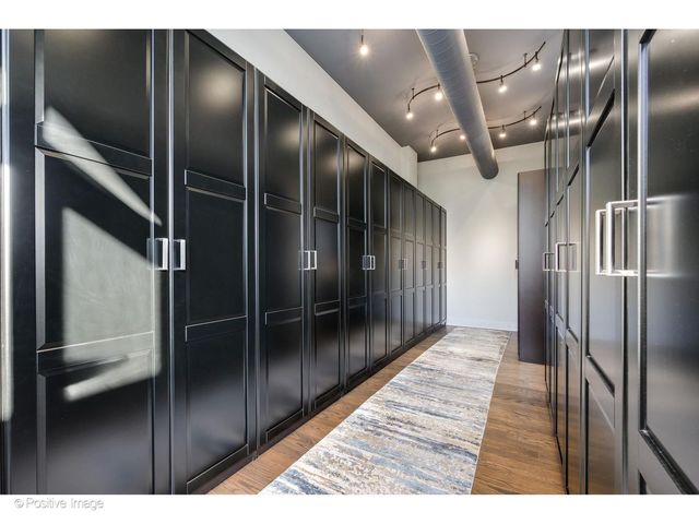333 W Hubbard Street 701, Chicago, IL 60654