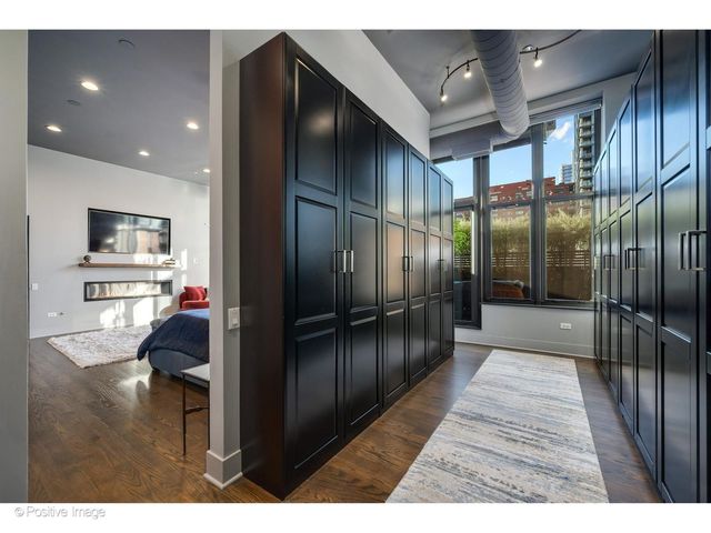 333 W Hubbard Street 701, Chicago, IL 60654