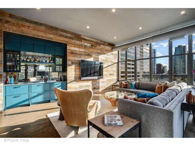 333 W Hubbard Street 701, Chicago, IL 60654