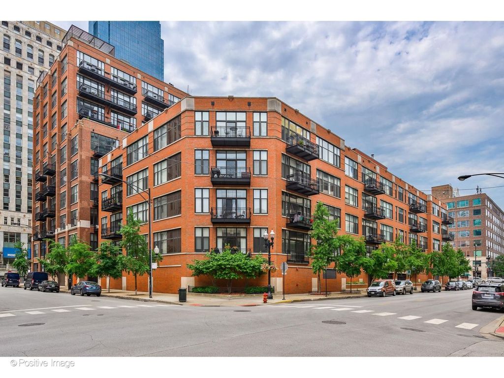 333 W Hubbard Street 701, Chicago, IL 60654