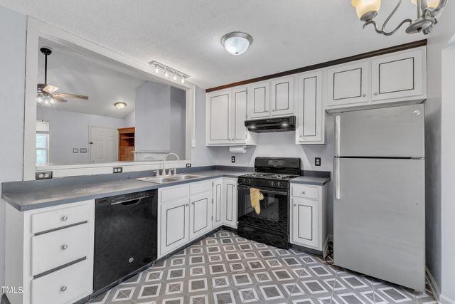 308 Deep Creek Drive, Clayton, NC 27520