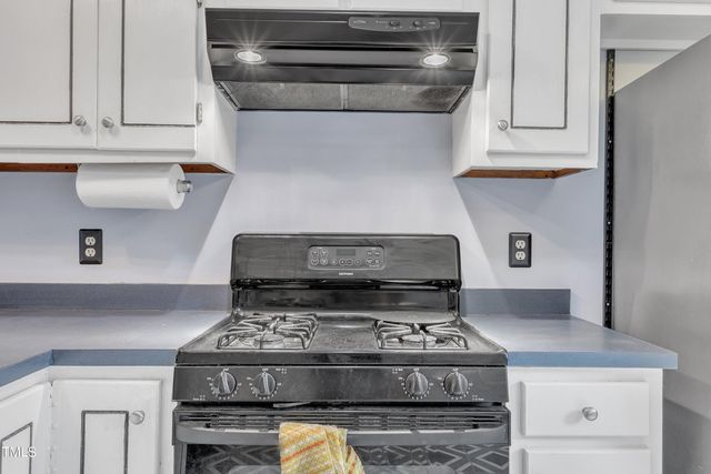 308 Deep Creek Drive, Clayton, NC 27520