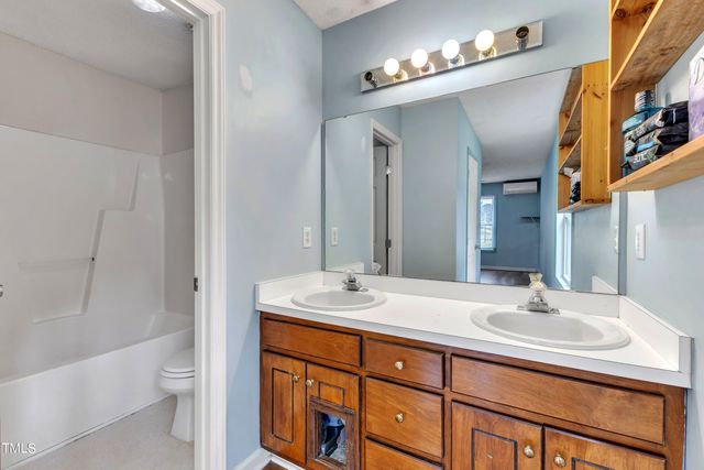 308 Deep Creek Drive, Clayton, NC 27520