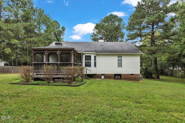 308 Deep Creek Drive, Clayton, NC 27520