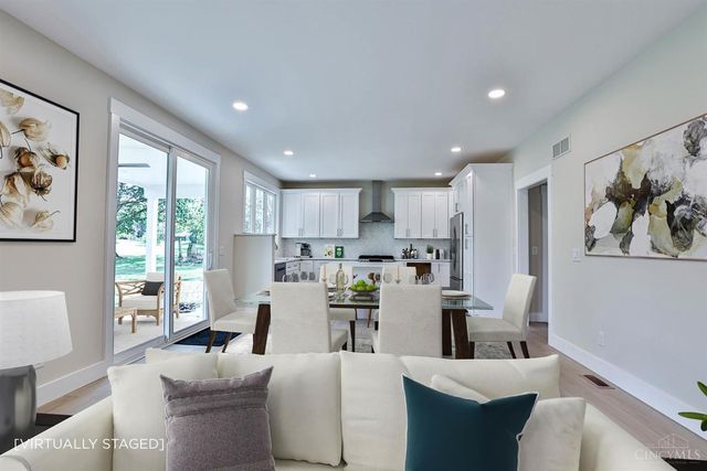 8128 Sycamore Street, Maineville, OH 45039