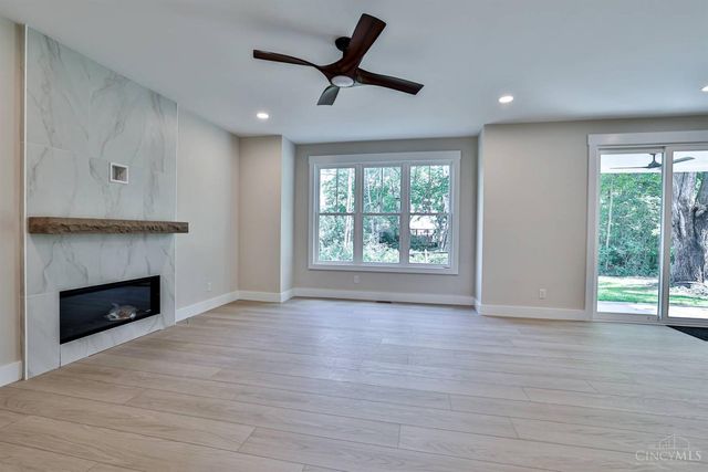 8128 Sycamore Street, Maineville, OH 45039