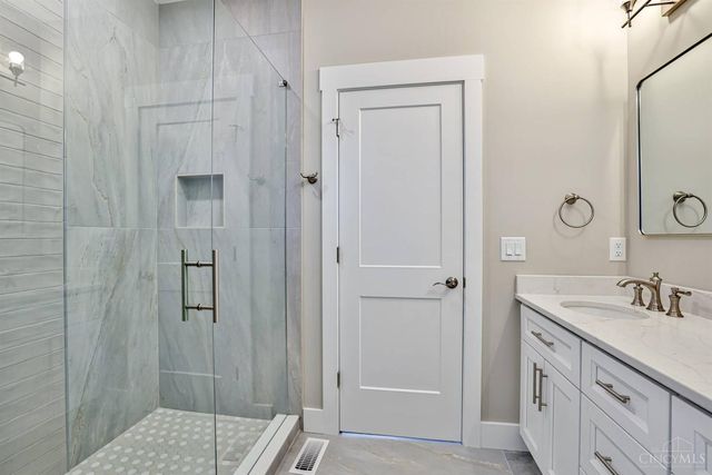 8128 Sycamore Street, Maineville, OH 45039