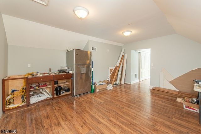 807 High Mountain Rd, North Haledon Boro, NJ 07508