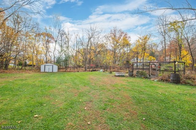 807 High Mountain Rd, North Haledon Boro, NJ 07508