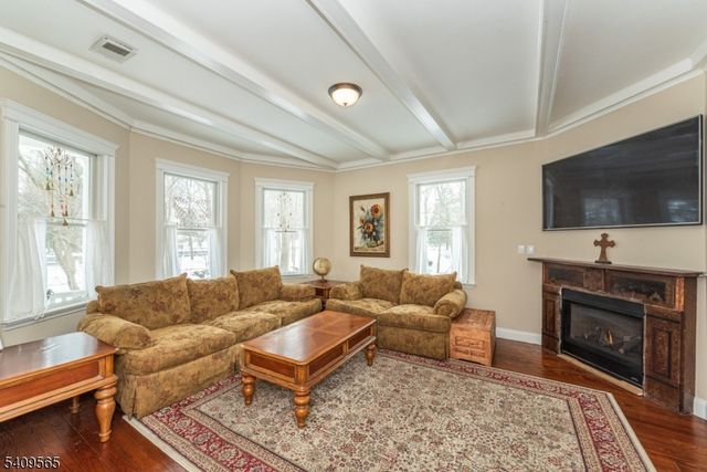 807 High Mountain Rd, North Haledon Boro, NJ 07508