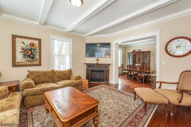 807 High Mountain Rd, North Haledon Boro, NJ 07508