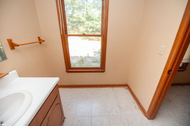 3675 Reidville Road, Spartanburg, SC 29301