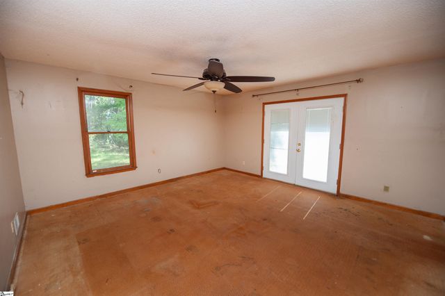 3675 Reidville Road, Spartanburg, SC 29301