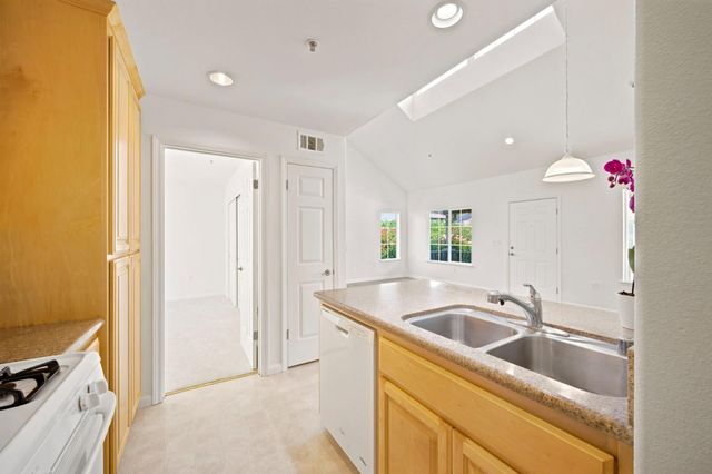 7755 Isabella Way, Gilroy, CA 95020
