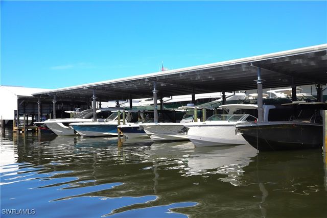 705 11th ST S, Naples, FL 34102