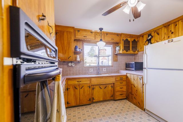 685 Park St, Turlock, CA 95380