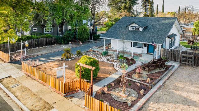 685 Park St, Turlock, CA 95380