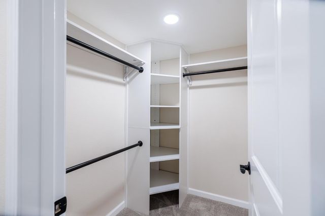 685 Park St, Turlock, CA 95380