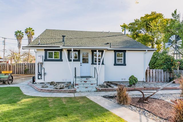 685 Park St, Turlock, CA 95380