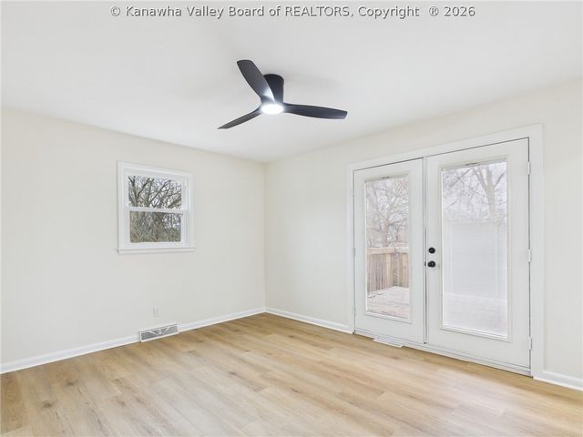 4207 Hackberry Lane, Charleston, WV 25313