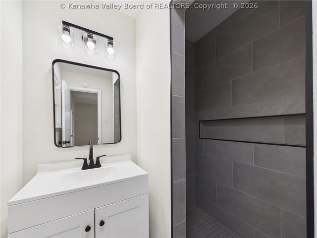 4207 Hackberry Lane, Charleston, WV 25313