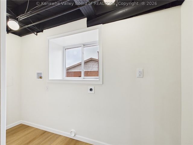 4207 Hackberry Lane, Charleston, WV 25313