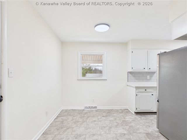 4207 Hackberry Lane, Charleston, WV 25313