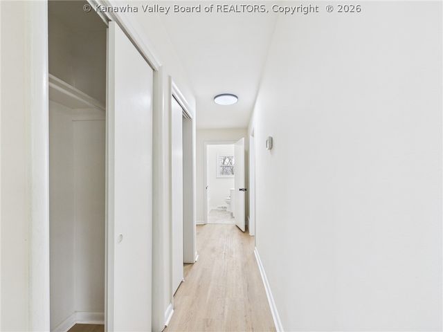 4207 Hackberry Lane, Charleston, WV 25313