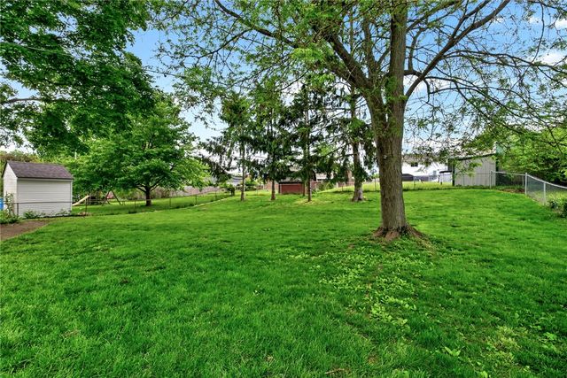 330 Woodlawn Drive, Fairborn, OH 45324