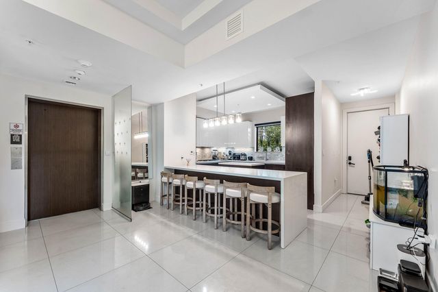 3040 N Ocean Boulevard N101, Fort Lauderdale, FL 33308