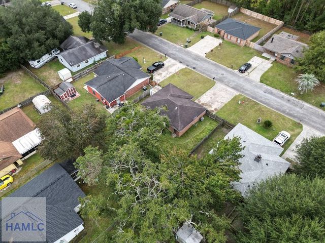 251 Garden Circle, Hinesville, GA 31313