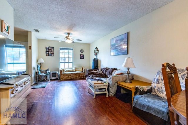 251 Garden Circle, Hinesville, GA 31313