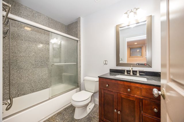 3616 N Christiana Avenue, Chicago, IL 60618