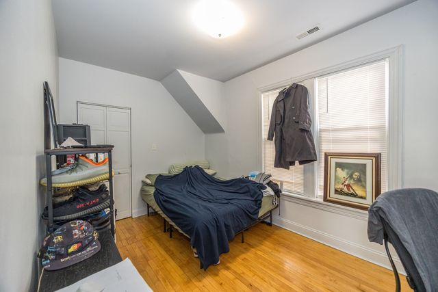 3616 N Christiana Avenue, Chicago, IL 60618