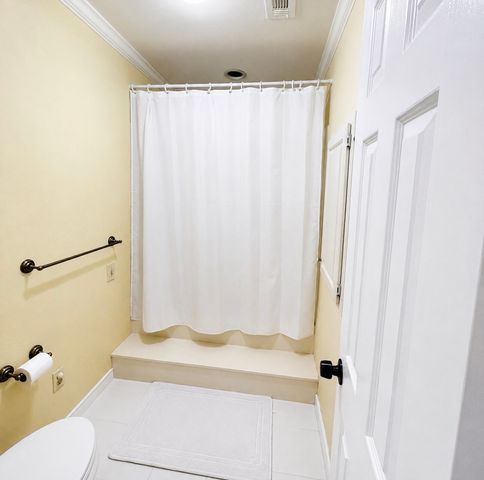 2110 Juanita Drive, Arlington, TX 76013