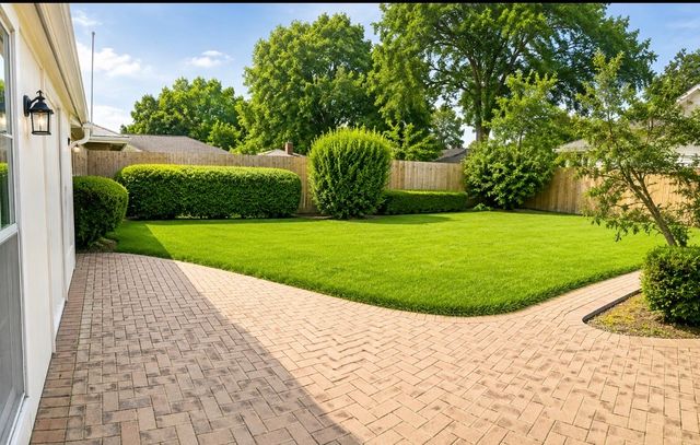 2110 Juanita Drive, Arlington, TX 76013