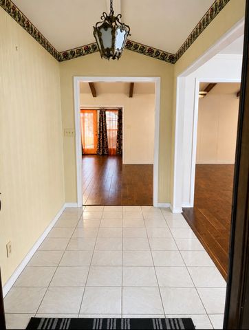 2110 Juanita Drive, Arlington, TX 76013